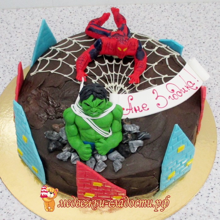Торт с Халком и Человеком-пауком